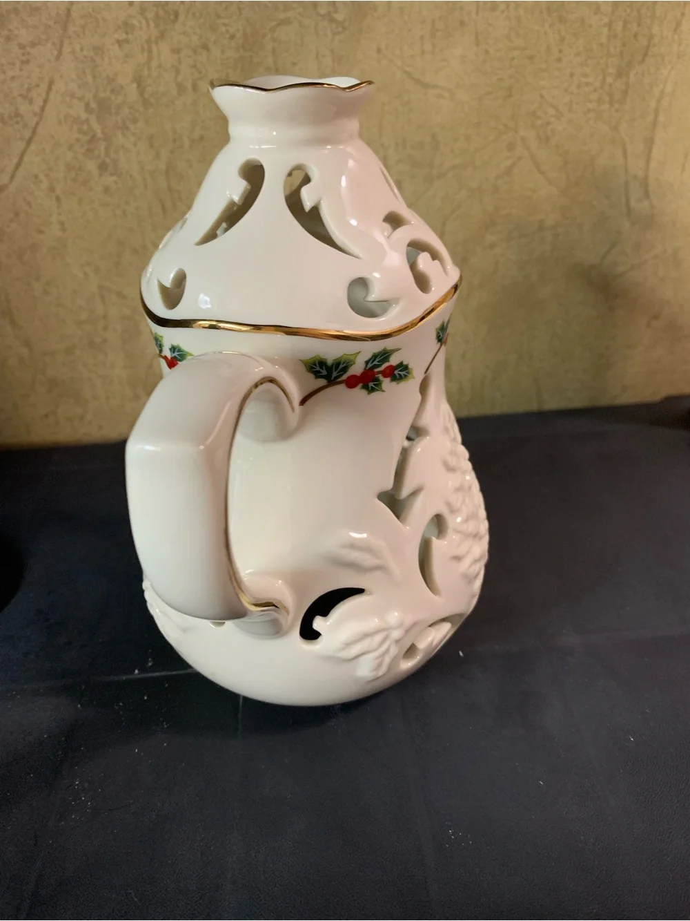 Partylite White Porcelain Holly Leaf Cafe Candle Holders  P7256 NEW in Box